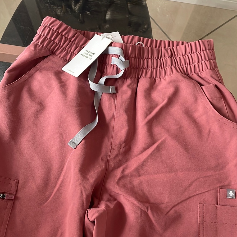 FIGS Mauve High Waited XS NWT